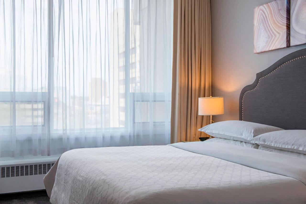 Sheraton Cavalier Saskatoon Hotel Экстерьер фото