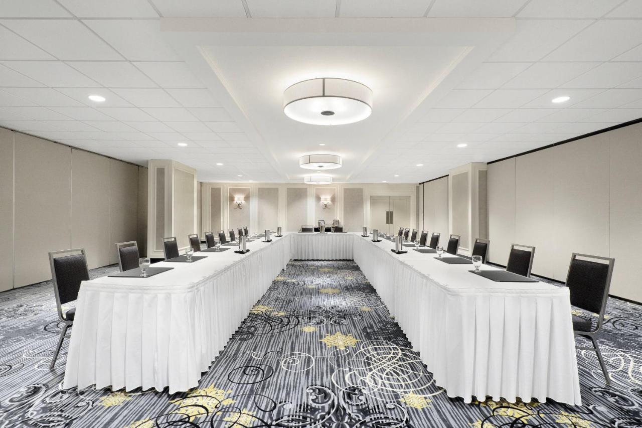 Sheraton Cavalier Saskatoon Hotel Экстерьер фото